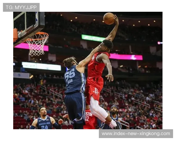 未来对决:那些潜力无限的年轻锋线!,未来对比 未来对决:那些潜力无限的年轻锋线!,未来对比