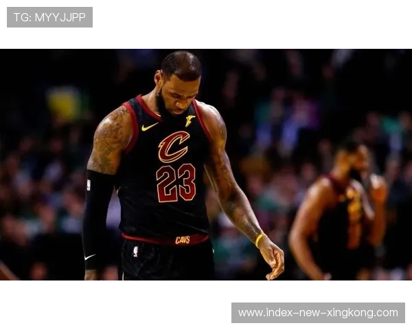 NBA抢断反击如闪电:速度与激情的极致碰撞 NBA抢断反击如闪电:速度与激情的极致碰撞