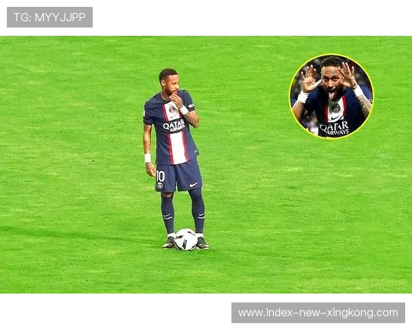 内马尔任意球弧线再现魔术,巴西技术流压制对手 内马尔任意球弧线再现魔术,巴西技术流压制对手