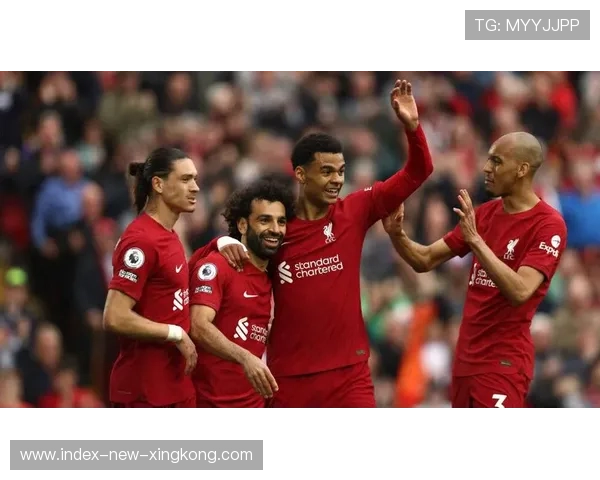 利物浦内外线结合形成多点威胁 利物浦内外线结合形成多点威胁