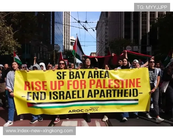 曼彻斯特联高压反抢瞬间奏效掀起前场火力浪潮 曼彻斯特联高压反抢瞬间奏效掀起前场火力浪潮