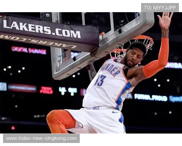 乔治外线中距离还击,洛杉矶反击奏效