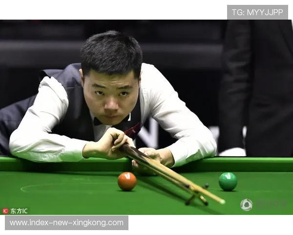 丁俊晖专注力量分配,提高控球柔度 丁俊晖专注力量分配,提高控球柔度